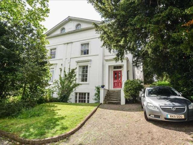 2 Bedroom Apartment Flat