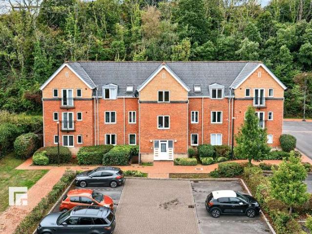 2 Bedroom Apartment Flat