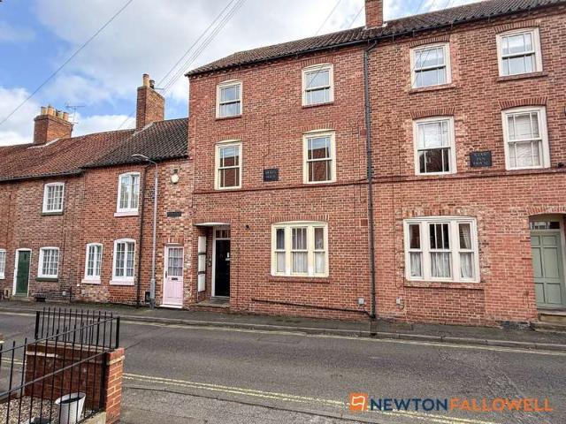 2 Bedroom Apartment Flat