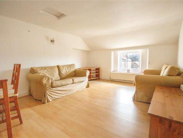 2 Bedroom Apartment Flat