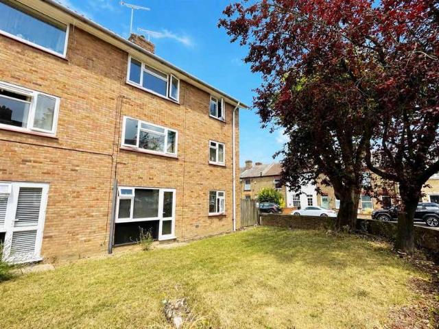 2 Bedroom Apartment Flat