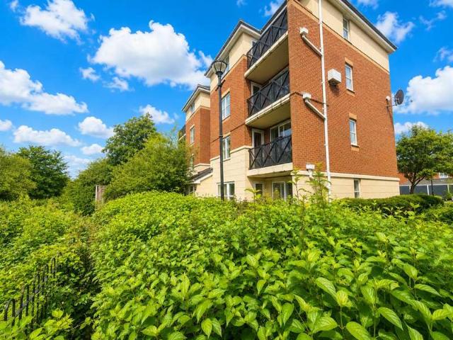 2 Bedroom Apartment Flat