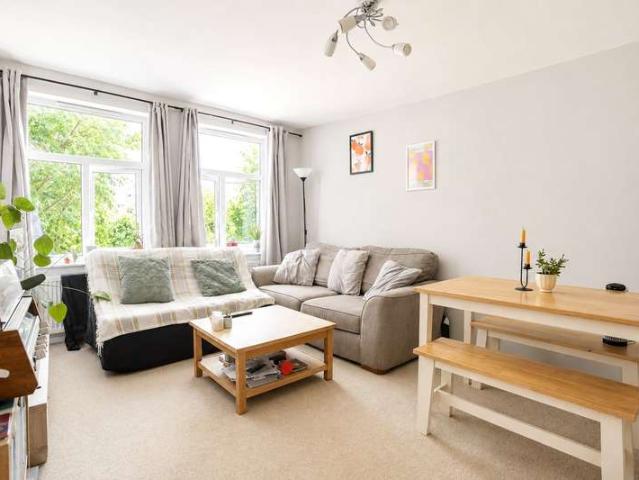 2 Bedroom Apartment Flat