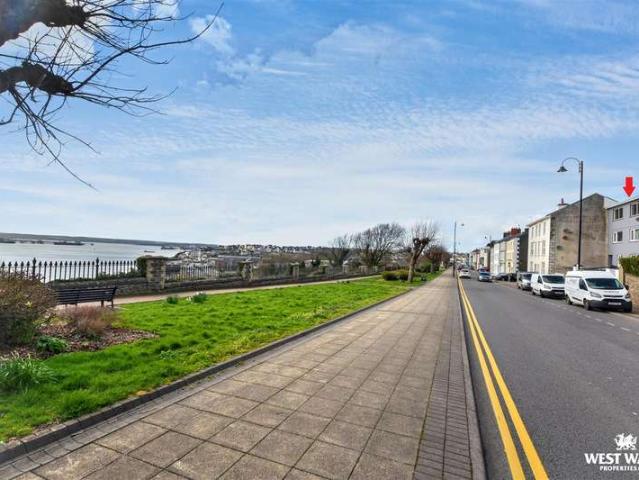 2 Bedroom Apartment Flat