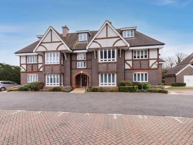 2 Bedroom Apartment Flat