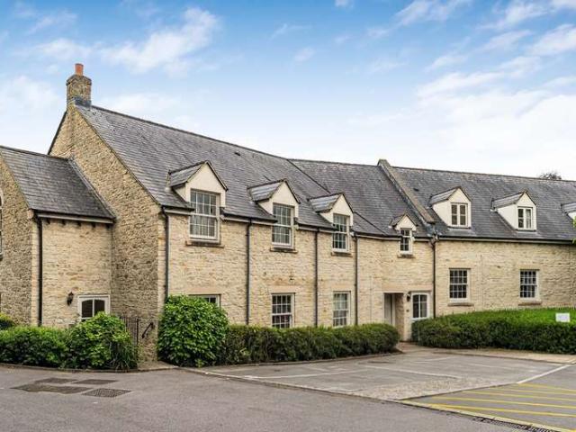 2 Bedroom Apartment Flat