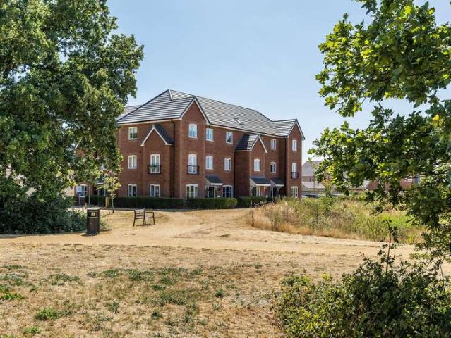 2 Bedroom Apartment Flat