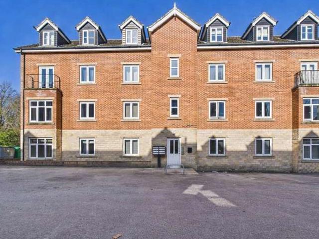2 Bedroom Apartment Flat