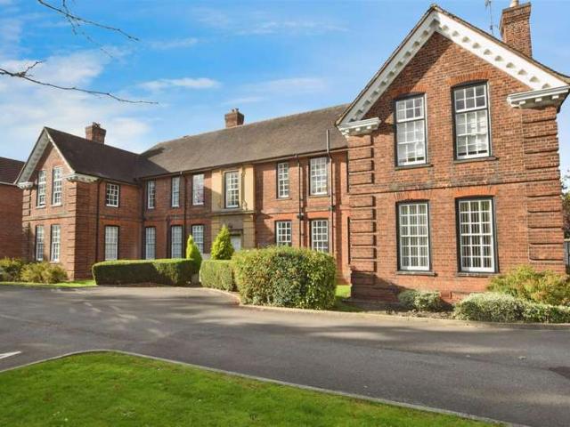 2 Bedroom Apartment Flat