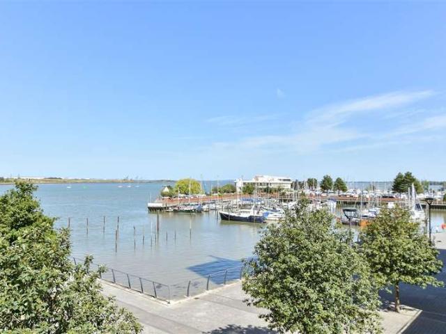 2 Bedroom Apartment Flat