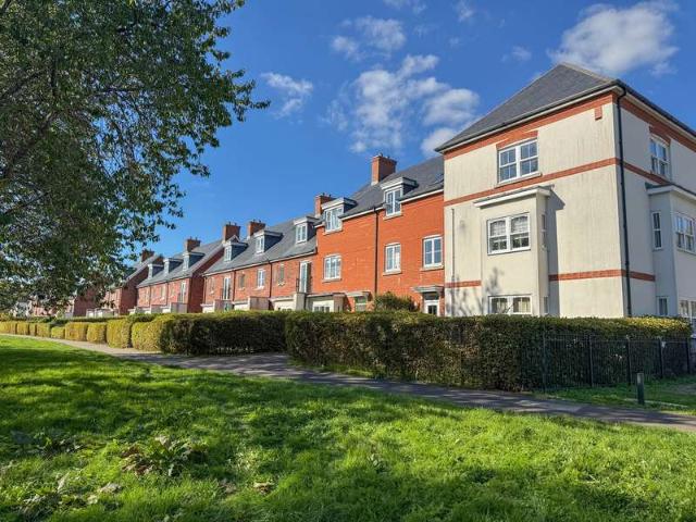 2 Bedroom Apartment Flat