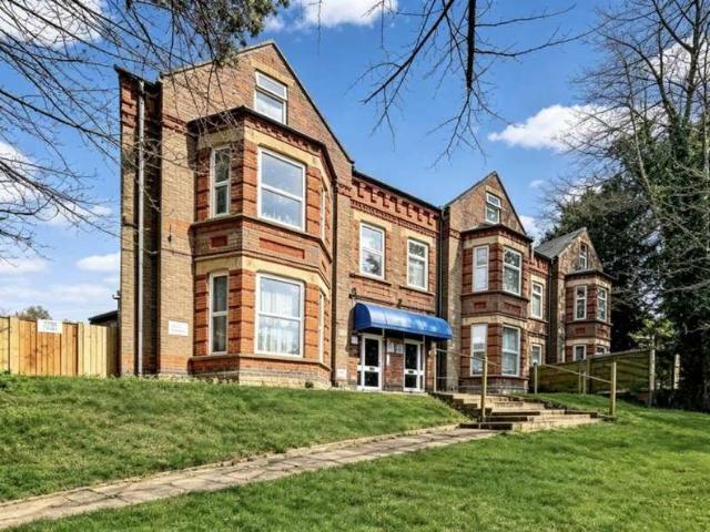 2 Bedroom Apartment Flat
