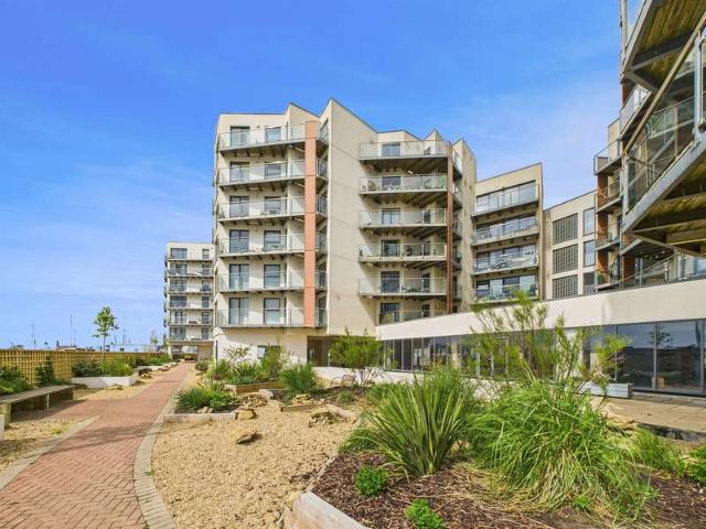 2 Bedroom Apartment Flat
