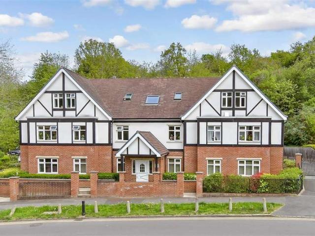 2 Bedroom Apartment Flat