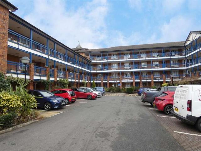 2 Bedroom Apartment Flat