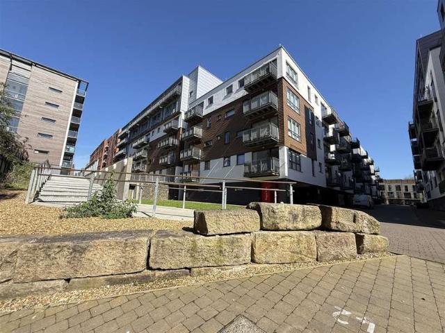 2 Bedroom Apartment Flat
