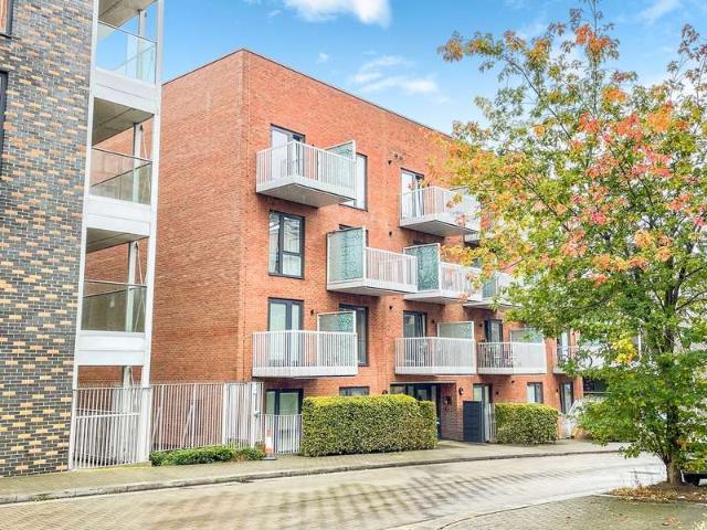 2 Bedroom Apartment Flat