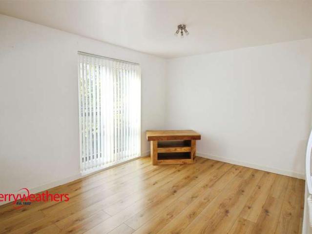 2 Bedroom Apartment Flat