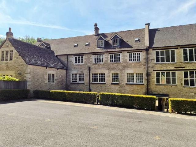 2 Bedroom Apartment Flat