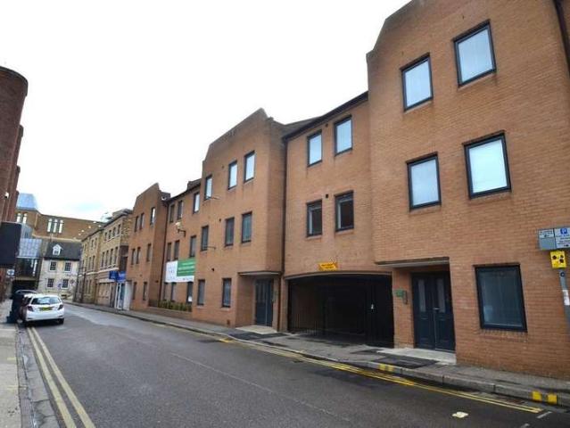 2 Bedroom Apartment Flat