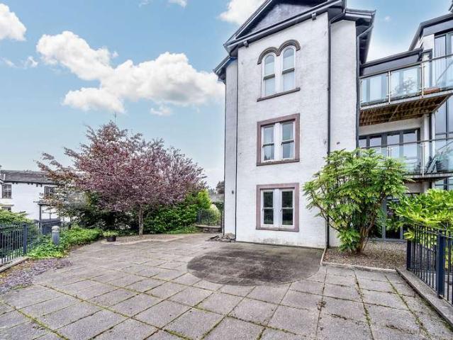 2 Bedroom Apartment Flat