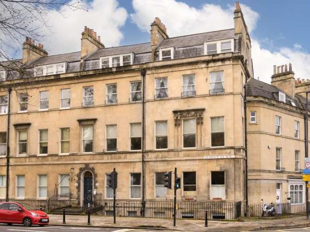 2 Bedroom Apartment Flat