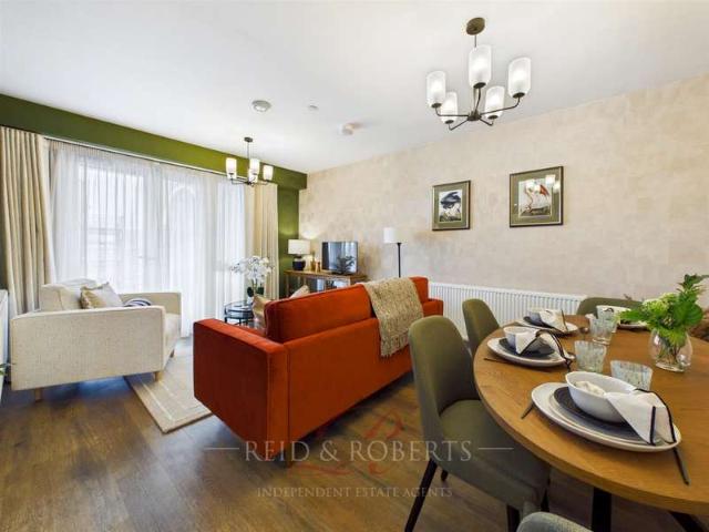 2 Bedroom Apartment Flat