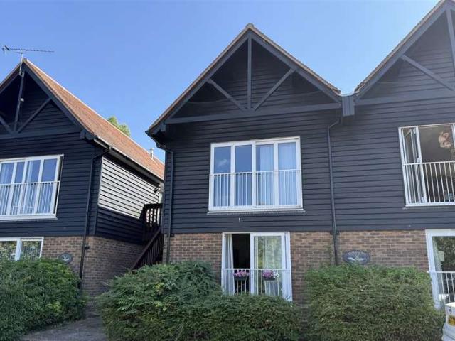 2 Bedroom Apartment Flat