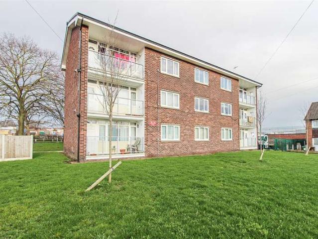 2 Bedroom Apartment Flat