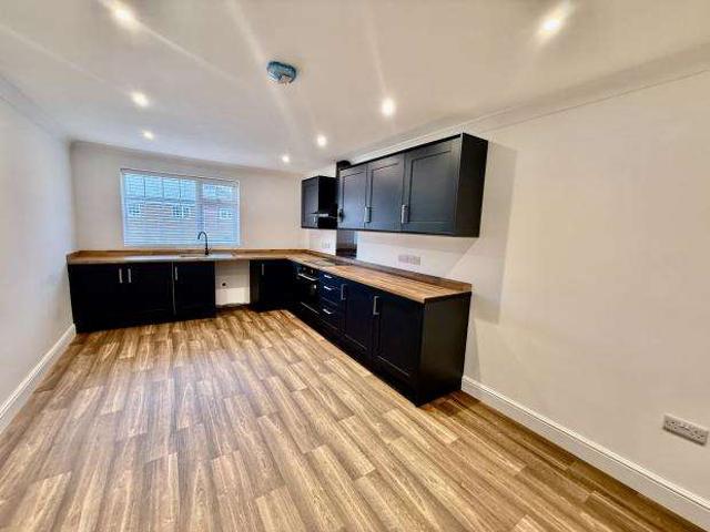 2 Bedroom Apartment Flat