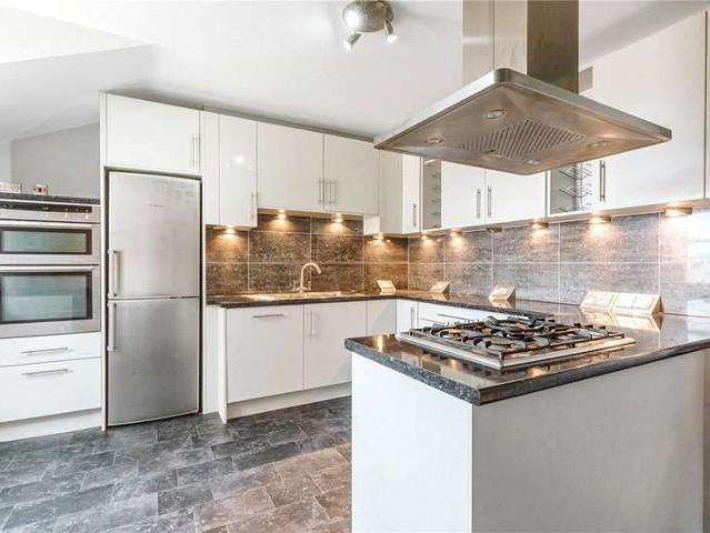 2 Bedroom Apartment Flat