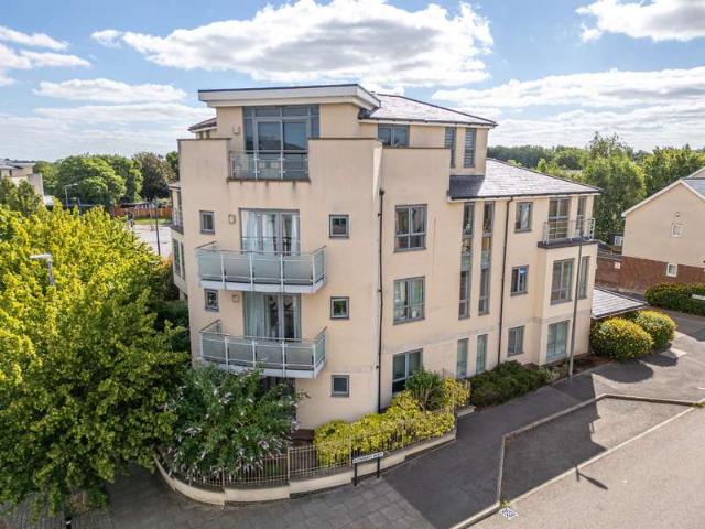 2 Bedroom Apartment Flat