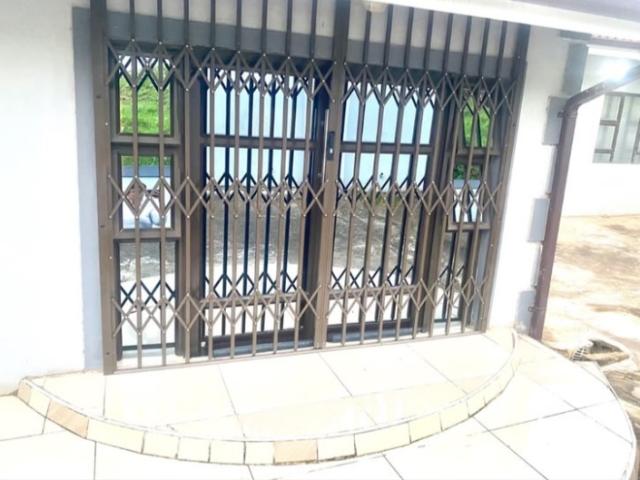 2 Bedroom Apartment / Flat For Rent in Avoca Hills, Durban
