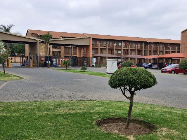 2 Bedroom Apartment / Flat For Sale in Comet