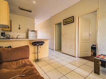 2 Bedroom Apartment / Flat For Sale in Comet
