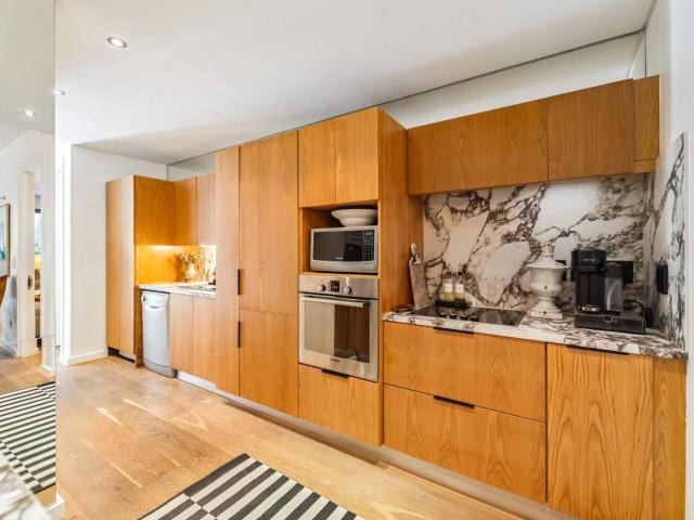 2 Bedroom Apartment / Flat For Sale in Camps Bay