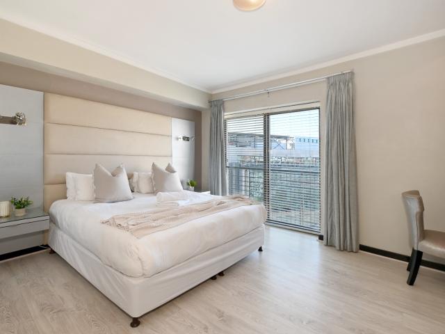 2 Bedroom Apartment / Flat For Sale in Cape Town City Centre