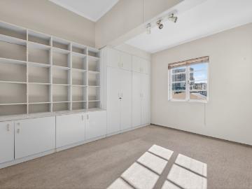 2 Bedroom Apartment / Flat For Sale in Cape Town City Centre