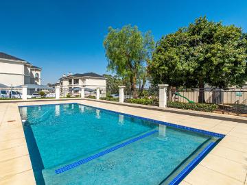 2 Bedroom Apartment / Flat For Sale in Carlswald