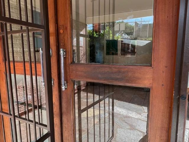 2 Bedroom Apartment / Flat For Sale in Carrington Heights