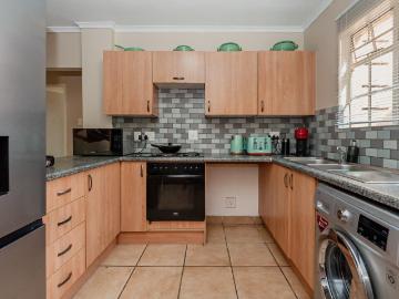 2 Bedroom Apartment / Flat For Sale in Castleview
