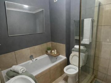 2 Bedroom Apartment / Flat For Sale in Chase Valley