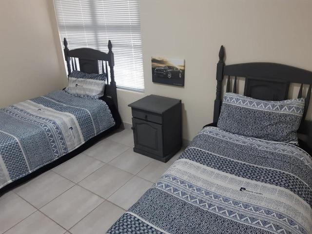 2 Bedroom Apartment / Flat For Sale in Chasedene