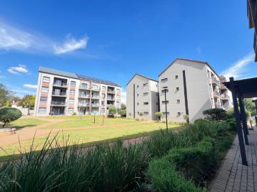 2 Bedroom Apartment / Flat For Sale in Clubview