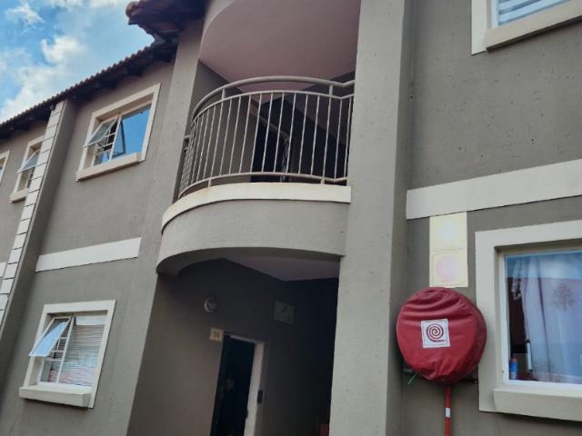 2 Bedroom Apartment / Flat For Sale in Cloverdene