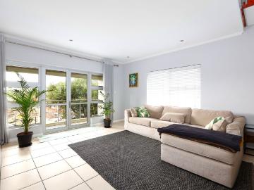 2 Bedroom Apartment / Flat For Sale in Craighall Park