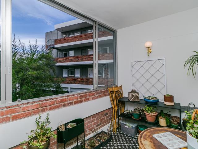 2 Bedroom Apartment / Flat For Sale in Craighall Park