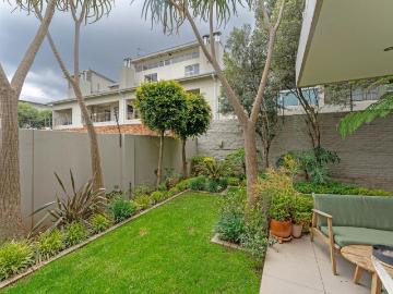 2 Bedroom Apartment / Flat For Sale in Craighall Park