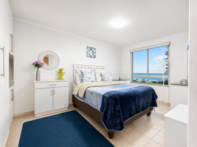 2 Bedroom Apartment / Flat For Sale in Amanzimtoti