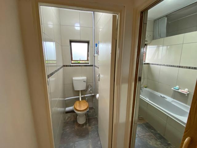 2 Bedroom Apartment / Flat For Sale in Amanzimtoti